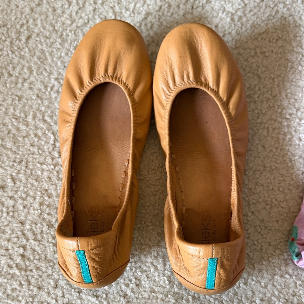 Tieks Tan Leather Ballet Flats